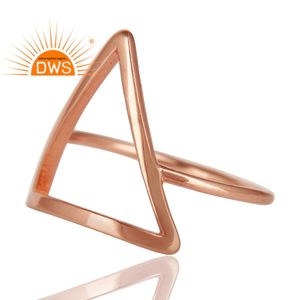 Anillo de Plata con Diseño Triangular, Chapado en Oro Rosa de 14k, Fabricante de Joyería, Anillo Hecho a Mano en Plata de Ley 925 - Product Image 2