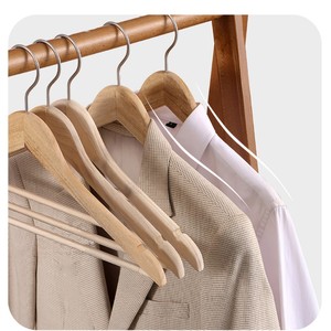 <span class=keywords><strong>Cintre</strong></span> rétro audacieux <span class=keywords><strong>en</strong></span> <span class=keywords><strong>bois</strong></span> de camphre, <span class=keywords><strong>cintre</strong></span> pour costume <span class=keywords><strong>en</strong></span> <span class=keywords><strong>bois</strong></span> massif non peint, support de vêtements pour la maison - Product Image 1