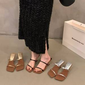 Sandales plates montantes pour femmes à talon asymétrique, style estival d'extérieur, avec bride de cheville, pour la plage et les dunes - Product Image 2