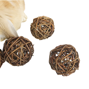 Palle da masticare salice giocattolo eco-friendly tutto naturale per piccoli animali domestici come conigli criceti cincillà - Product Image 1