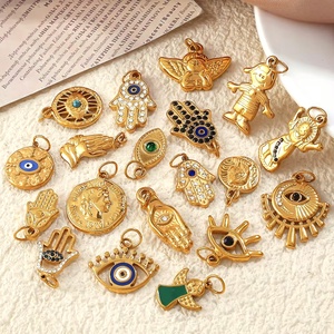 Amuletos de la Fortuna Guardiana |   Charm de Acero Inoxidable Chapado en Oro PVD de 18K |   Colgante de la Suerte con Protección Antideslustre para la Fabricación de Joyas - Product Image 1