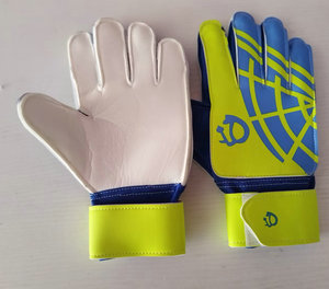 PU Futebol Goalkeeper Luvas Com Rip Tab Strap Extra Finger Protection para Fast Outdoor Practice - Product Image 4