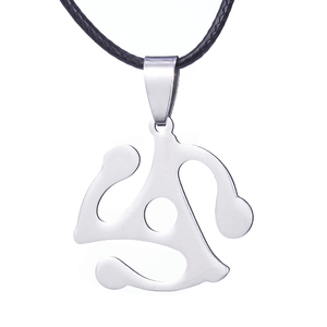 Collier pendentif ZRM Fashion en argent avec charme Triskelion Teen Wolf - Acier inoxydable unisexe tendance pour les occasions spéciales - Product Image 6