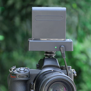 Batería Ficticia KingMa LP-E17 con Placa Adaptadora de Batería NP-F980D a Batería Ficticia LP-E17 para <span class=keywords><strong>Canon</strong></span> EOS RP 750D 800D - Product Image 6