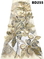 Tissu en dentelle brodée à la main de Dubaï, prix d'usine, dentelle perlée violette, tissu en dentelle perlée pour robe de mariée