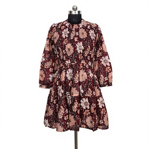 Robe longue d'été en coton pour femme, style bohème vintage, imprimé floral, pour soirée d'automne, faite main, style indien, boutonnée, moderne - Product Image 1