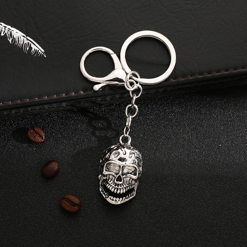 Cráneo [hebilla de 4 cadenas]]
