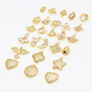 Color-preserving 18k gold pendant with zircon inlay, four-leaf <b>clover</b>, butterfly, and heart DIY <b>bracelet</b> beaded pendant D103B - Product Image 3