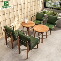 Ensemble de meubles commerciaux de style décontracté moderne, table ronde en bois massif et fauteuil, pour café et restaurant, durable et écologique