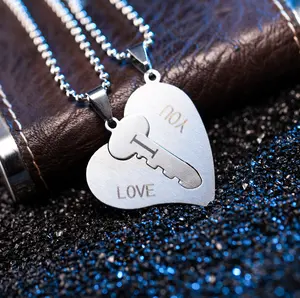 Wholesale Fashion Neck Jewelry Silver Stainless Steel Custom Letter "I Love You" Heart Lock Key Pendant Couple Necklace