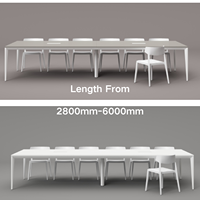 Grande table de conférence modulaire extensible contemporaine, cadre en aluminium moderne, plateau en verre, 2,8m-6m, grande table de réunion de bureau