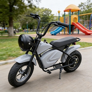 Nuovo Scooter Elettrico a Due Ruote 2025 per Bambini di 7 Anni, Veloce con Manubrio Antiscivolo, Impugnatura Sicura per Uso Interno - Product Image 1