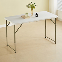 Tables pliantes portables en plastique pour l'extérieur, idéales pour les repas en plein air et les activités de groupe