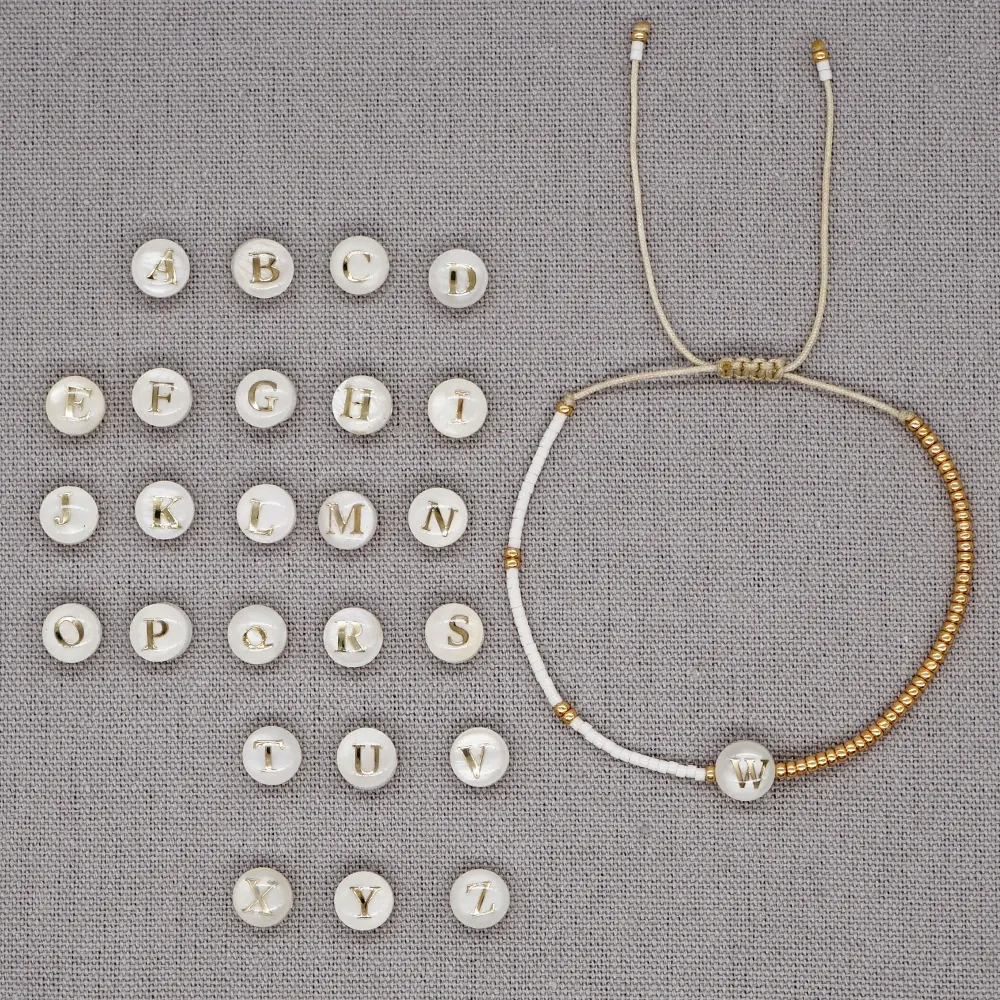 Designed Natural Pearl 26 Letter Handmade Bracelet Exquisite Shell Metal Bead Beaded Bracelet Jewelry
