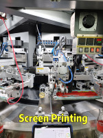 Machine d'impression sérigraphique rotative incurvée de haute précision avec système de durcissement UV LED pour flacons pharmaceutiques et cosmétiques