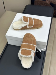 High-quality <b>women's</b> woolen warm <b>slippers</b> with high-quality anti-slip outdoor design and fashionable embroidery andfluffytexture - Product Image 2