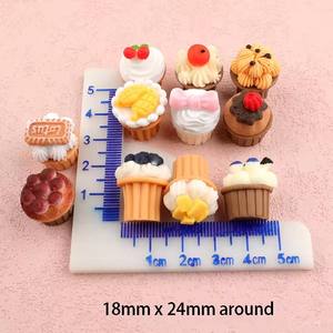 Gran oferta 3D miniatura pastel Artificial Cupcake resina encanto nuevo diseño comida tema recuerdo a precio al por mayor - Product Image 5