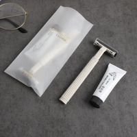 Kit de toilette jetable de luxe léger pour hôtel et gîte, comprenant brosse à dents, dentifrice, shampoing, gel douche, pantoufles, avec logo personnalisé