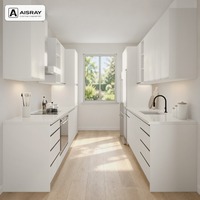 Meuble de cuisine stratifié pour appartement, aménagement minimaliste en enclôture, fournitures pour projets résidentiels, boîtes en panneaux mélaminés et tiroirs à fermeture amortie