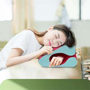 Coussin de bureau rouge pour la sieste, en mousse de silicone 6D, soutien cervical orthopédique, conception anti-pression avec repose-bras - Product Image 4