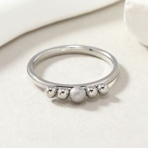 <span class=keywords><strong>Ofertas</strong></span> de Cyber <span class=keywords><strong>Monday</strong></span> al por mayor con descuento para influencers de redes sociales: Anillos de acero con engaste de puntas y acabado PVD arcoíris para mayoristas - Product Image 4