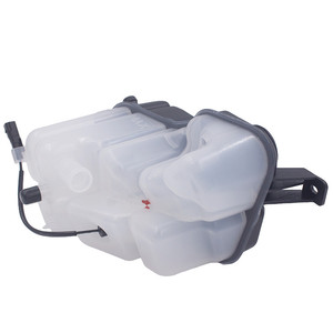 Tanque de Expansión de Refrigerante del Motor Womala Auto Parts 31200320, Tanque de Desbordamiento para <span class=keywords><strong>Volvo</strong></span> XC60 XC70 <span class=keywords><strong>S60</strong></span> S80 V60 V70 - Product Image 2