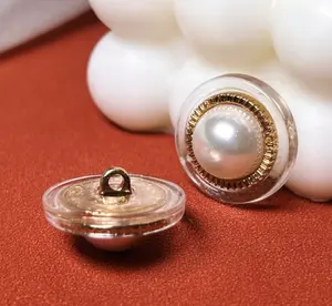 Gold kantige weiße Perlen knöpfe transparente Harz basis kombination doppelte dekorative Knöpfe im Metalls til