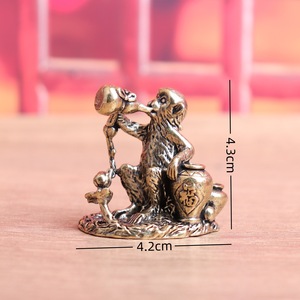 1 Pieza de Adorno Decorativo de Escritorio de Latón Retro con Mono Embriagado de los Doce Signos del Zodíaco Bebiendo Té - Product Image 4