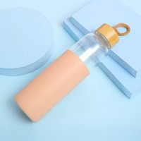 Gobelet de voyage sportif en verre borosilicate résistant aux hautes températures à paroi simple, avec couvercle en bambou et manchon isolant en silicone