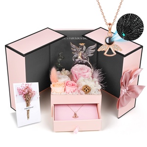 Set de Rosa Preservada con Ángel Religioso, Incluye Collar de Plata de Ley 925 con la Frase '<span class=keywords><strong>Te</strong></span> Amo' <span class=keywords><strong>en</strong></span> 100 <span class=keywords><strong>Idiomas</strong></span> para Mujer, Mamá, Novia - Product Image 2