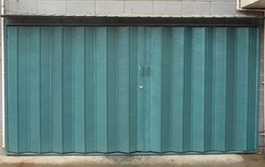 <span class=keywords><strong>Porte</strong></span> pliante <span class=keywords><strong>Porte</strong></span> à tirer moderne Plaque d'étanchéité en acier inoxydable galvanisé pour <span class=keywords><strong>porte</strong></span> patio de magasin entrepôt - Product Image 2