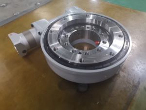 7 भारी शुल्क IP67 वाटरप्रूफ उच्च गुणवत्ता वाली कम कीमत वाली ड्राइव के साथ 24 वी डीसी मोटर डुअल अक्ष सौर ट्रैकर सिस्टम स्लीविंग ड्राइव - Product Image 4