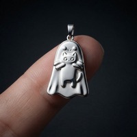 Pendentif fantôme et chat amusants en acier inoxydable en gros pour Halloween, accessoire de bijoux minimaliste pour les amoureux des animaux effrayants