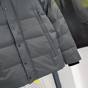 Giacca Parka Invernale da Uomo Stile Canadese in Piuma d'Oca con Vera Pelliccia di Coyote, Caldo Cappotto Antivento di Alta Qualità - Product Image 5