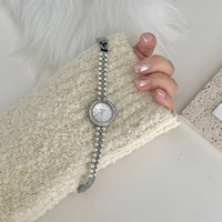 Montre Femme Luxe à Cadran Fin avec Bracelet Perles et Diamants – Idéale pour Étudiantes et Jeunes Femmes – Vente Flash