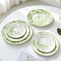 Assiette de service en porcelaine fine vert émeraude motif floral vintage français pour steak occidental et desserts, qualité alimentaire