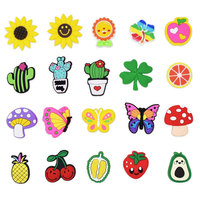 Boutons décoratifs personnalisables en PVC écologique pour sabots femme – Série estivale : Fleurs et herbes – Accessoires variés pour chaussures
