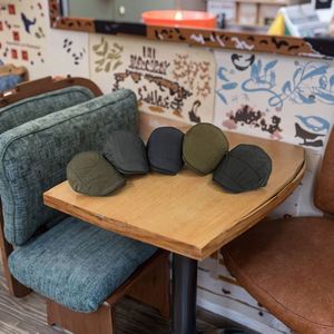 Nouveau Chapeau Casquette Plate Homme Automne Hiver en Coton Style Vintage Décontracté pour l'Extérieur - Product Image 1