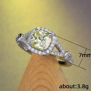 Elegante anello scintillante per donna, gioielli alla moda da indossare sulle dita - Product Image 5