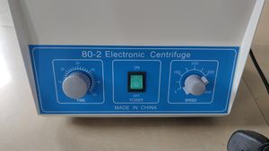 Laboratório 80-2 centrífuga eletrônica do centrifugador 4000 RPM com <span class=keywords><strong>20</strong></span> <span class=keywords><strong>ml</strong></span> x 12 tubos para a venda - Product Image 2