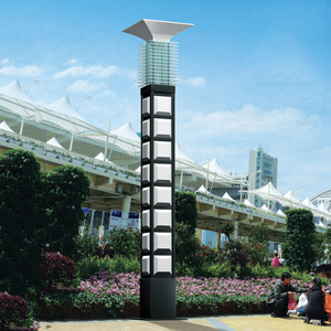 Lampadaire solaire de jardin à LED blanc chaud avec abat-jour en verre, corps en aluminium IP66, 2700K, détecteur de mouvement, éclairage extérieur, garantie 10 ans - Product Image 6
