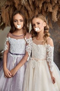 <span class=keywords><strong>Robe</strong></span> de mariée élégante en broderie florale, col perlé, cristal, ceinture, nœud, Style populaire, tendance, <span class=keywords><strong>2022</strong></span> - Product Image 2