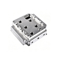 Supports de montage en acier inoxydable usinés CNC, composants métalliques noirs pour assemblage de précision