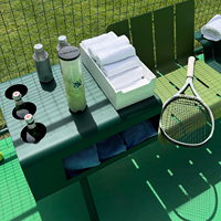 Banc de sport extérieur moderne en métal confortable pour parcs et terrains de tennis, sièges durables et résistants à l'eau