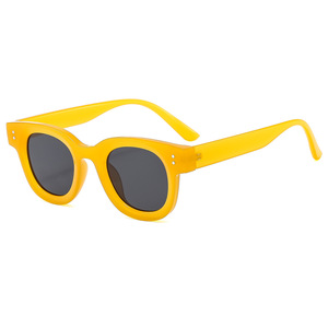<b>Sunglasses</b> Oval <b>Frame</b> PC Material UV400 Protection For Women Fashion Style <b>Small</b> <b>Frame</b> Type 3 Sunshades - Product Image 4
