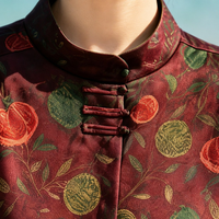 Service OEM en gros, Chemise en soie Gambiered 100% Soie de Mûrier, Col Montant, Boutons Grenouille, Manches Longues, Teinte Naturelle, Personnalisée