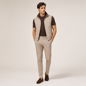 Ensemble de voyage 3 pièces pour <span class=keywords><strong>homme</strong></span> : Gilet réversible zippé, T-shirt respirant en coton mercerisé, Pantalon en coton, nylon et élasthanne - Product Image 1