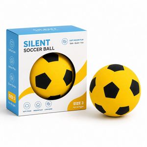 Balón de Fútbol de Espuma Suave y Silencioso para Interiores, Balón de Juego Silencioso para Niños con Empaque en Caja de Color con Ventana - Product Image 1
