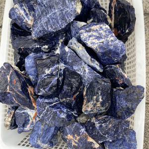 Vente en gros de cristaux de quartz naturels bruts de haute qualité guérissant les veines bleues pierres <span class=keywords><strong>sodalite</strong></span> bleue <span class=keywords><strong>sodalite</strong></span> brute prix pour la guérison - Product Image 5