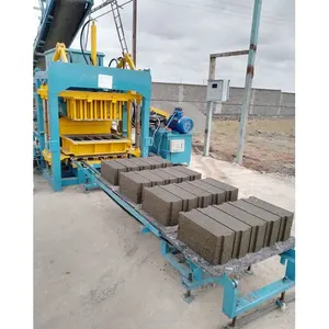 Machine de fabrication de blocs de QT4-15 en ouganda machines de fabrication de briques écologiques pour moules en ciment